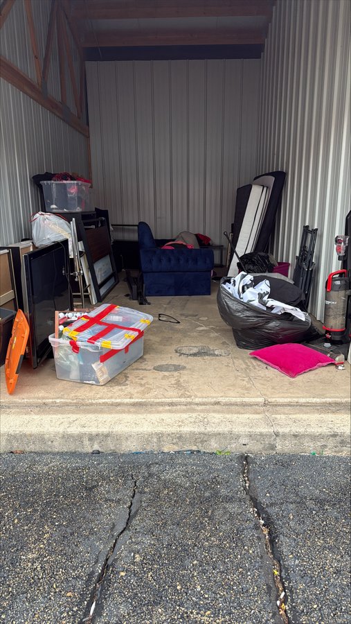 10 x 20 storage unit in Dekalb, IL