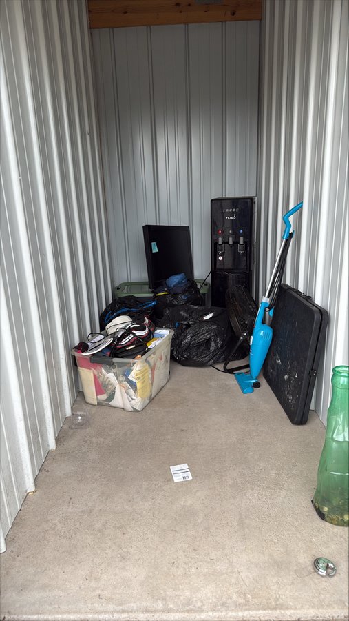 5 x 10 storage unit in Dekalb, IL