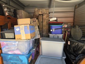 10 x 10 storage unit in Wilmington, IL