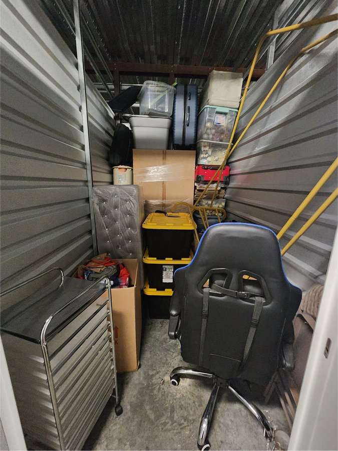 5 x 9 storage unit in New Brunswick, NJ