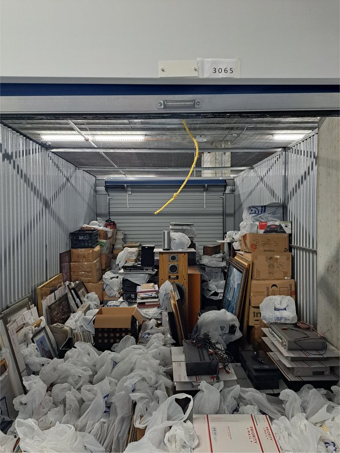 10 x 20 storage unit in Kendall, FL