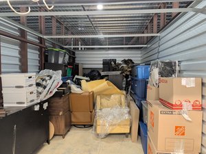 10 x 20 storage unit in Willowbrook, IL