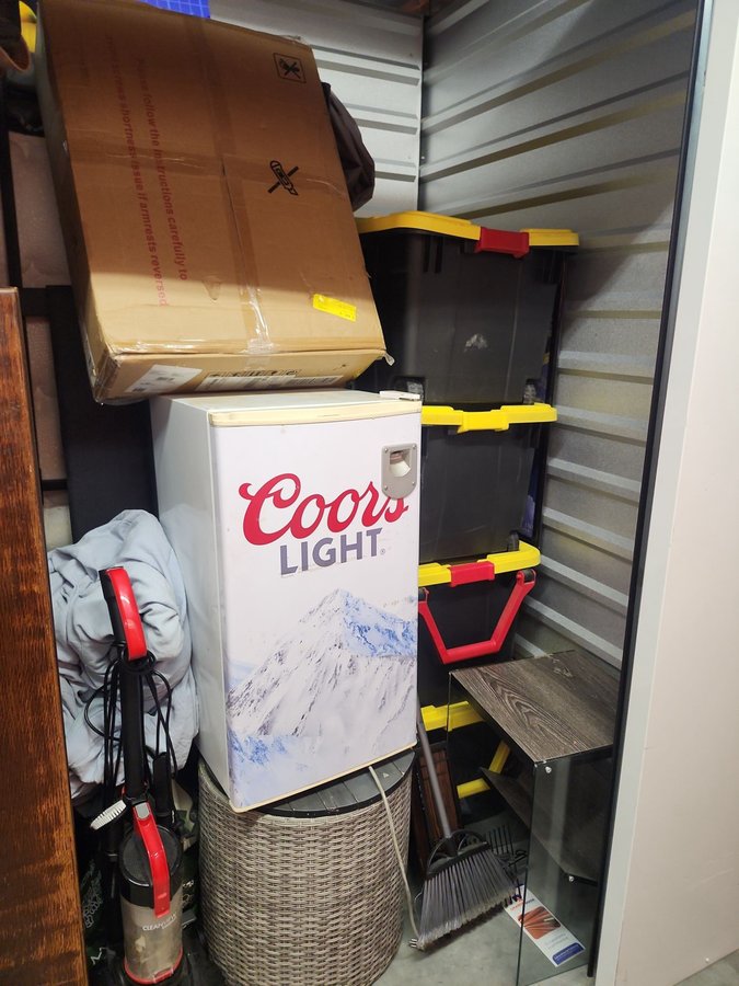 10 x 5 storage unit in Bee Cave, TX