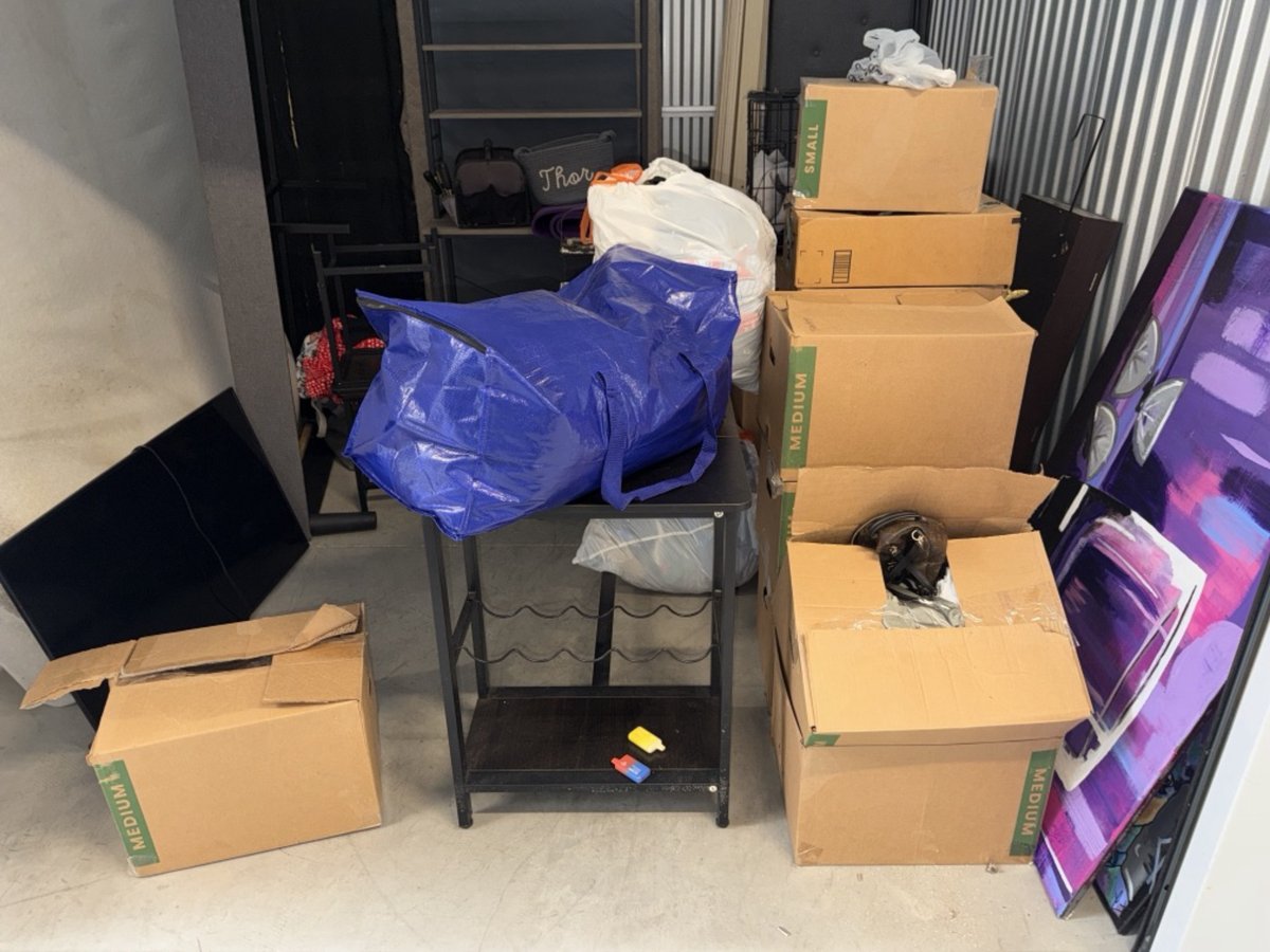 10 x 10 storage unit in Scottsdale, AZ