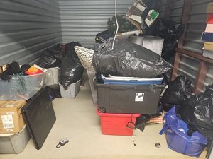 10 x 15 storage unit in Willowbrook, IL