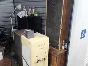 10 x 10 storage unit in Lakeway, TX