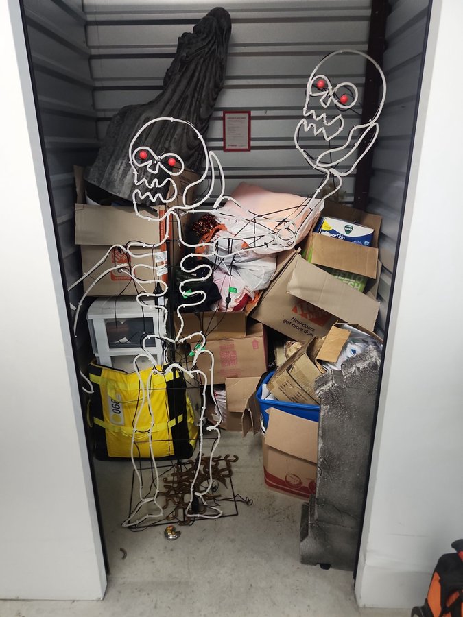 5 x 5 storage unit in Lakeway, TX
