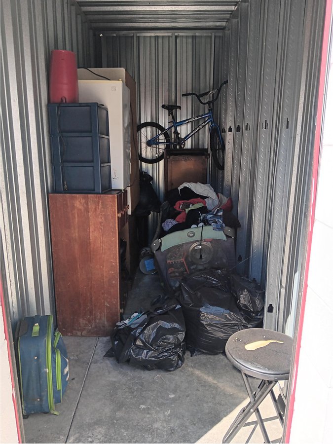 5 x 12 storage unit in Muncie, IN