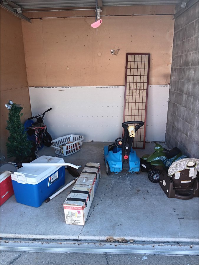 10 x 10 storage unit in Muncie, IN