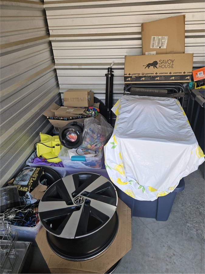 10 x 12 storage unit in West Columbia, SC