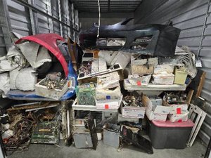 10 x 20 storage unit in Huntington Park, CA