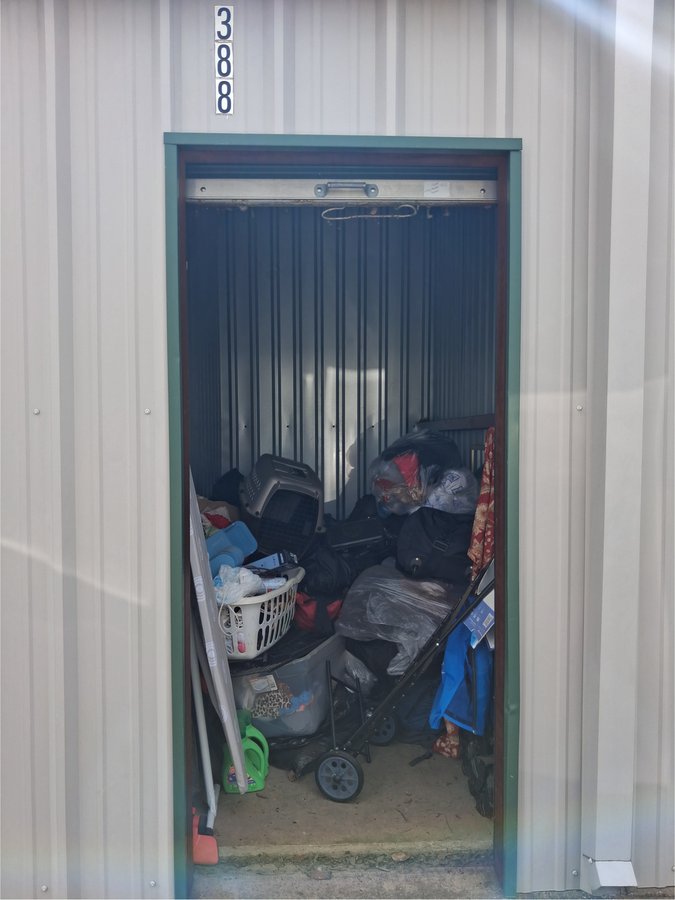 5 x 10 storage unit in Henderson, TX