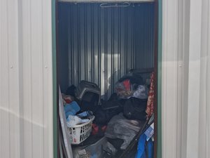 5 x 10 storage unit in Henderson, TX