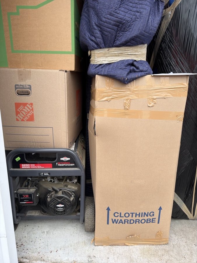 10 x 20 storage unit in Norfolk, VA
