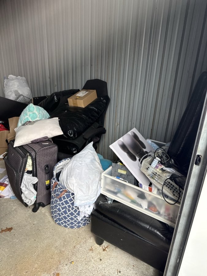 10 x 10 storage unit in Virginia Beach, VA