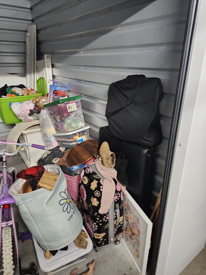7 x 10 storage unit in Austin, TX