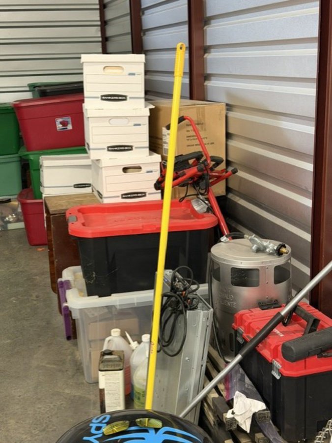 10 x 20 storage unit in Little Elm, TX
