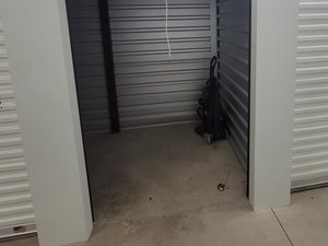 5 x 10 unit in Fort Worth