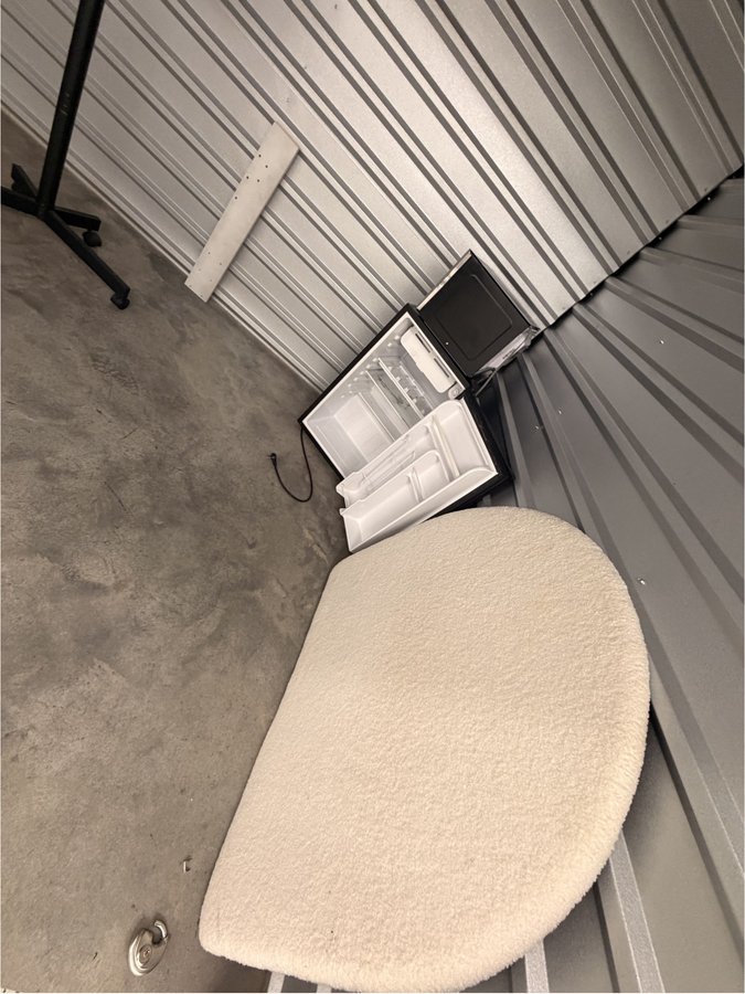 10 x 7 storage unit in Durham, NC