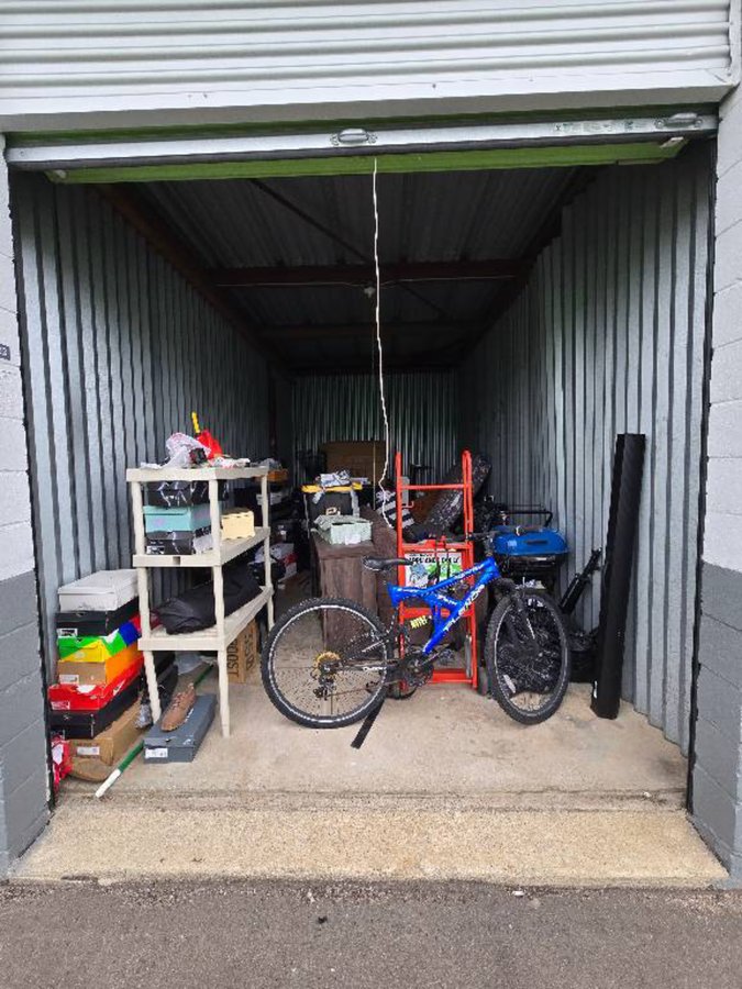 10 x 20 storage unit in Shelby Township, MI
