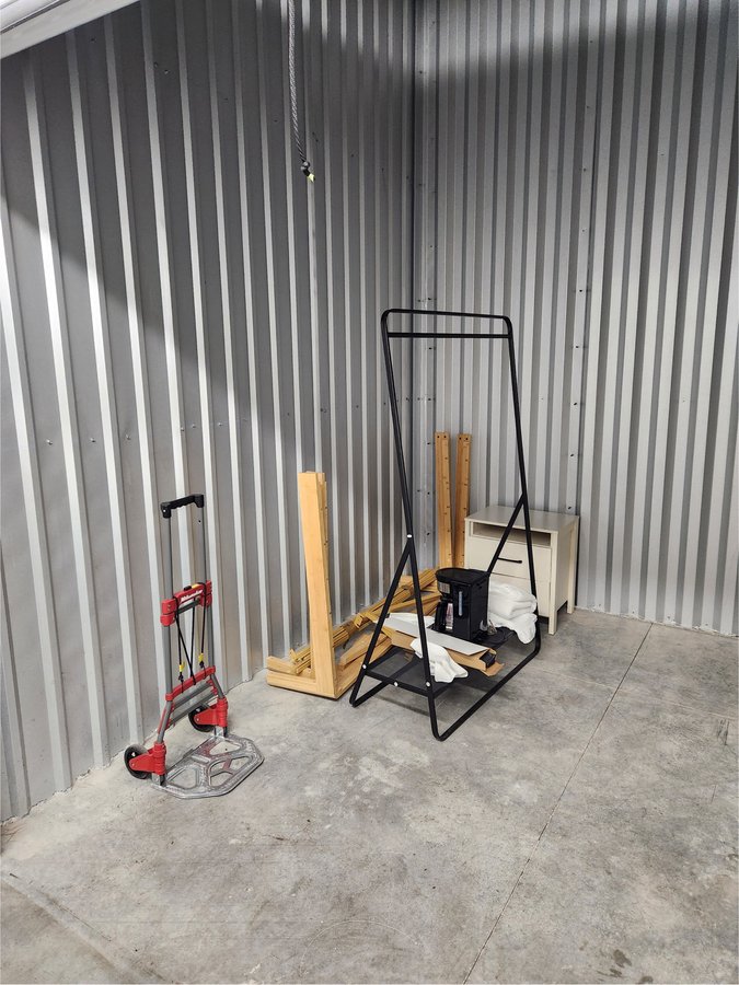 10 x 10 storage unit in Salt Lake City, UT