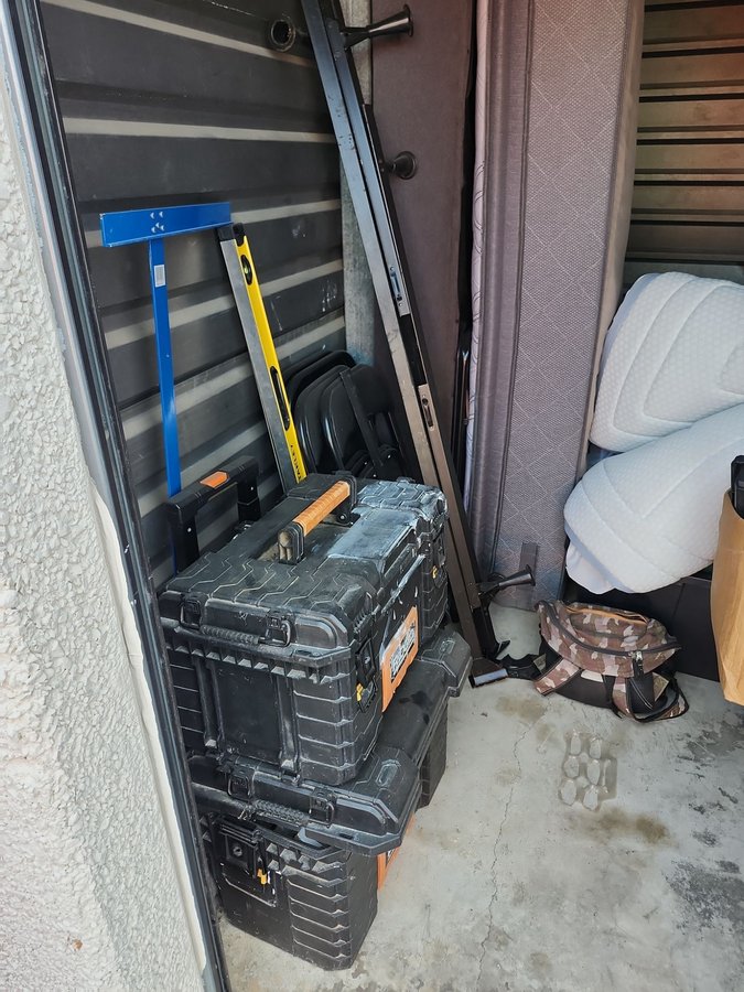 5 x 10 storage unit in Austin, TX