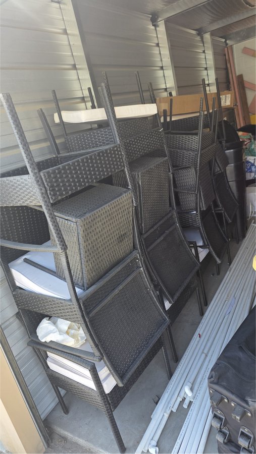 10 x 20 storage unit in Fresno, CA