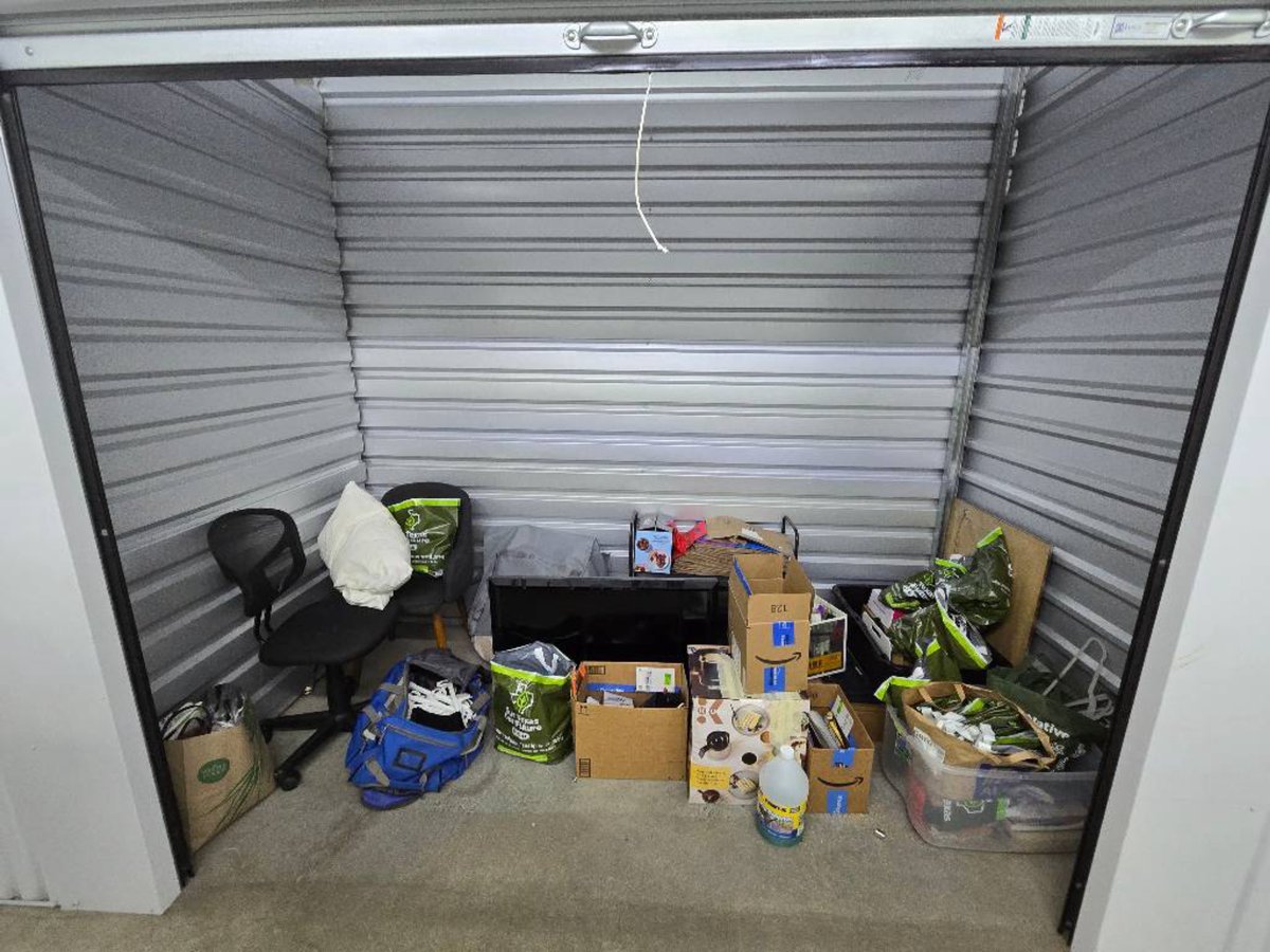 10 x 5 storage unit in Austin, TX