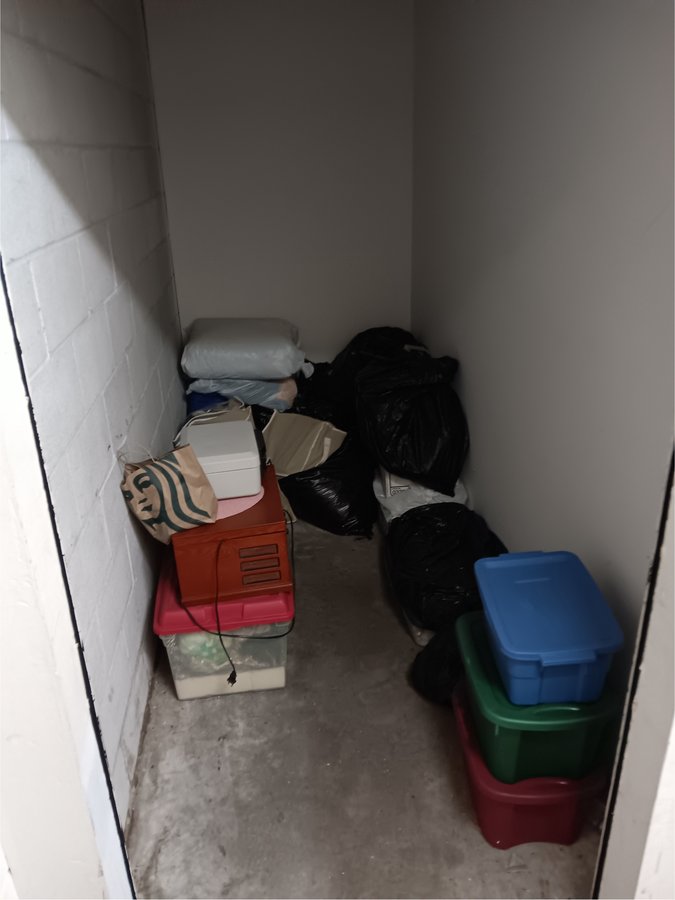5 x 10 storage unit in W. Allis, WI