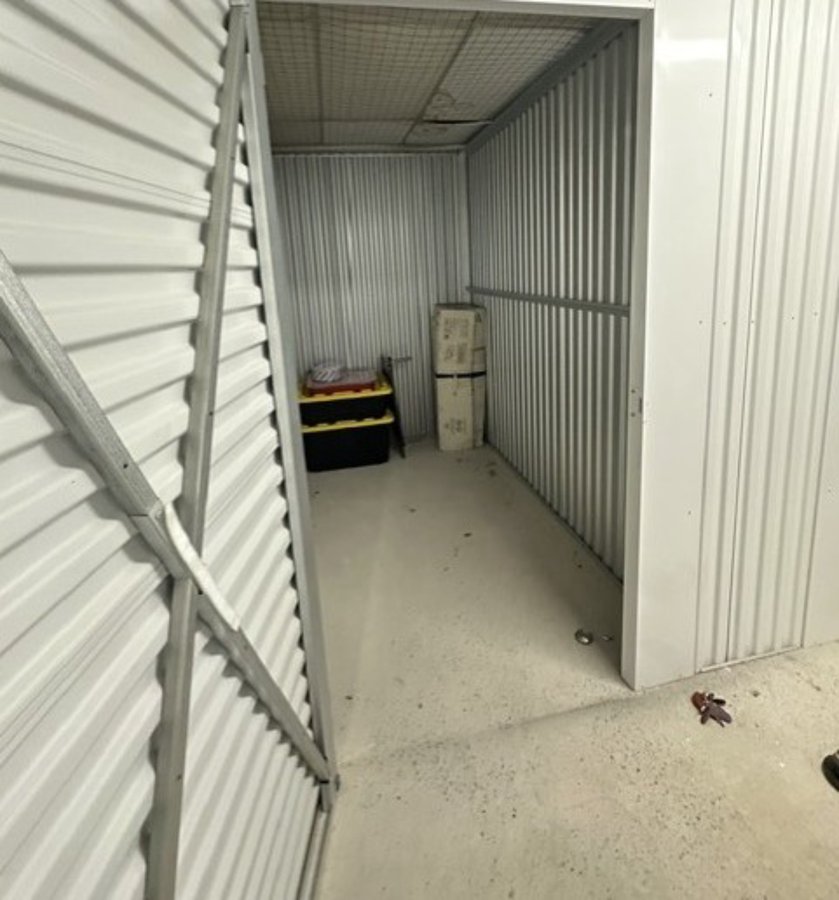 5 x 8 storage unit in Marietta, GA