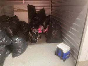 10 x 10 storage unit in Woodhaven, NY