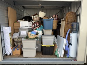 10 x 10 storage unit in Bremerton, WA