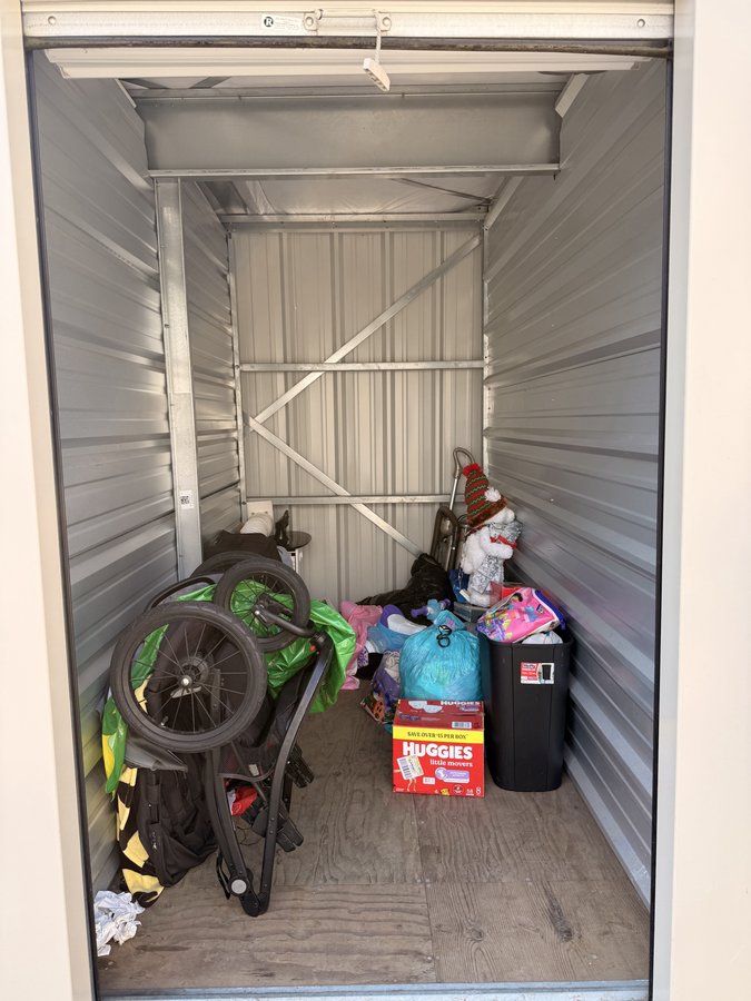 5 x 10 storage unit in Bremerton, WA