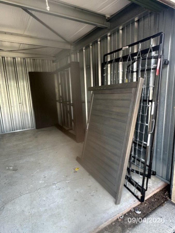 10 x 15 storage unit in Hackettstown, NJ
