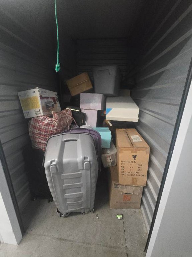 5 x 10 storage unit in Capitol Heights, MD