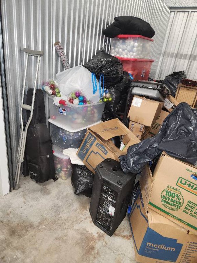 10 x 15 storage unit in Riverdale, GA
