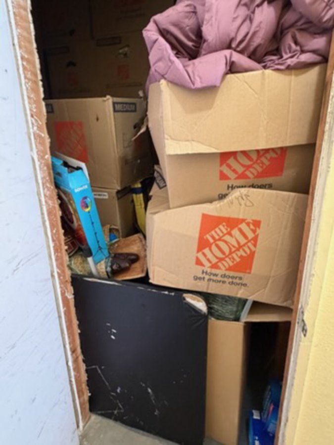 10 x 10 storage unit in Spring Valley, CA