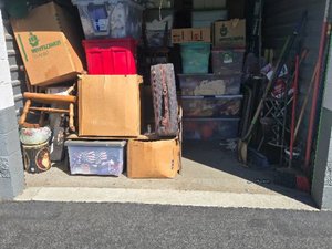 10 x 15 storage unit in Hemet, CA