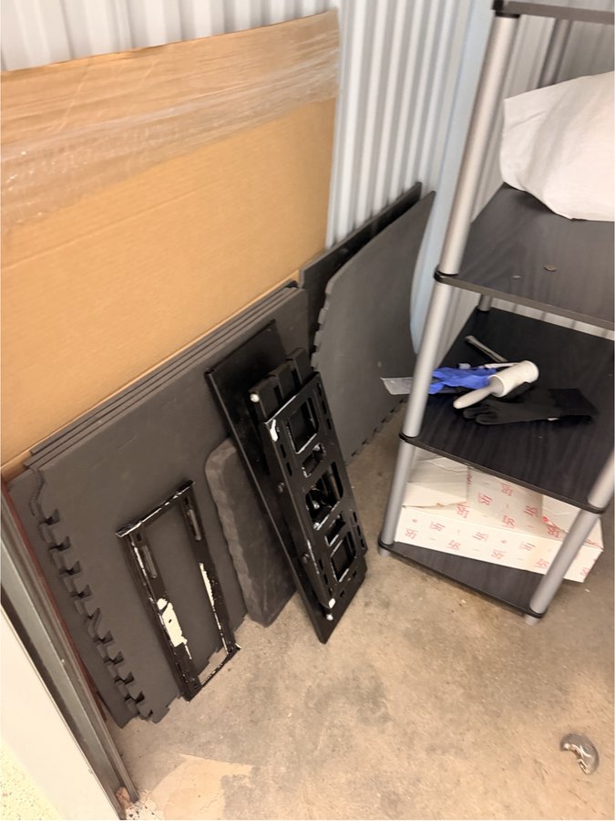 5 x 5 storage unit in Durham, NC