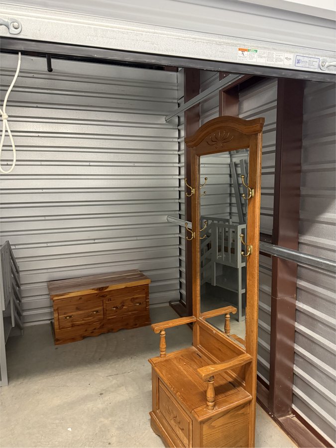 10 x 10 storage unit in Olathe, KS