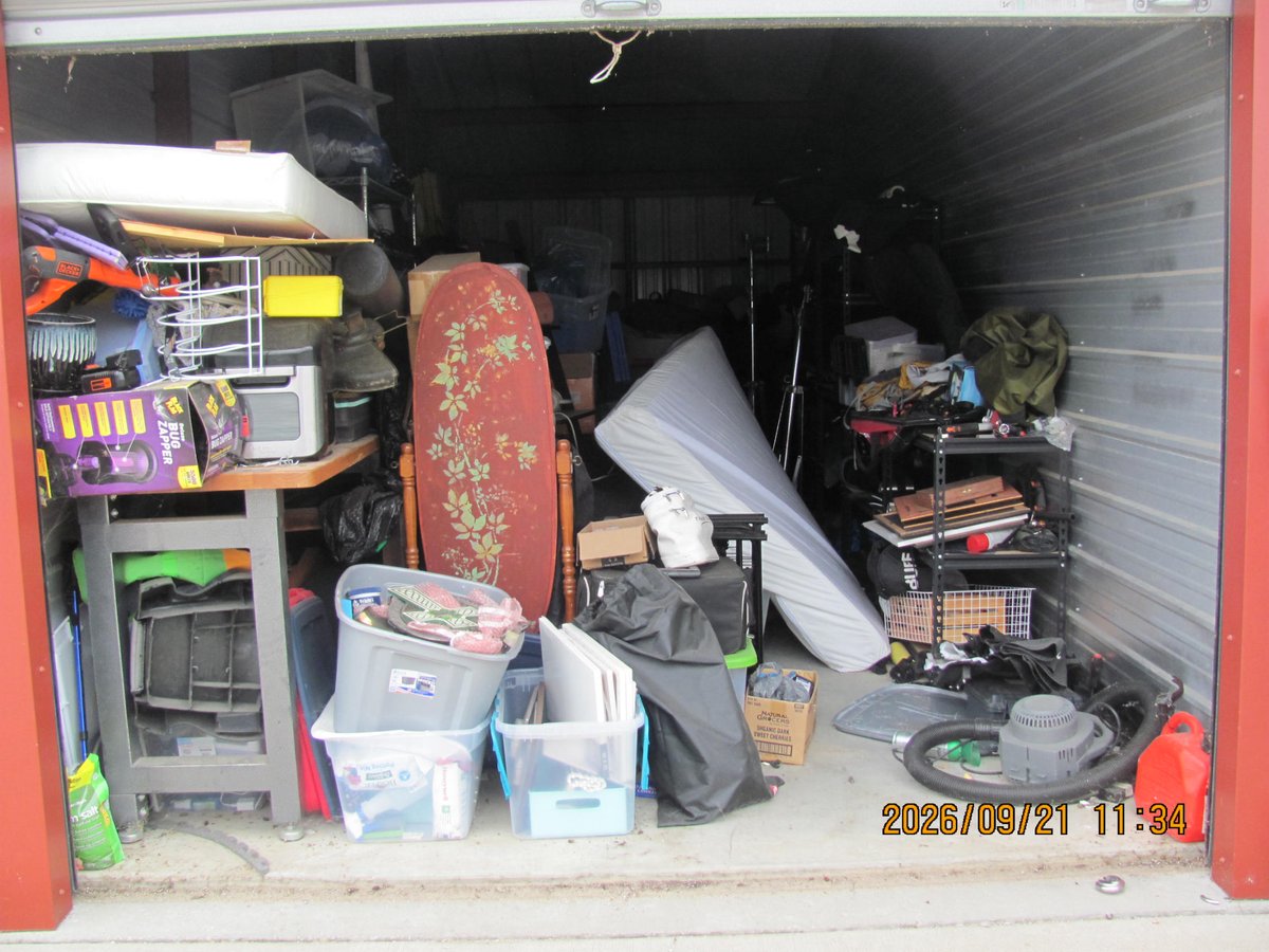 10 x 30 storage unit in Columbia, MO