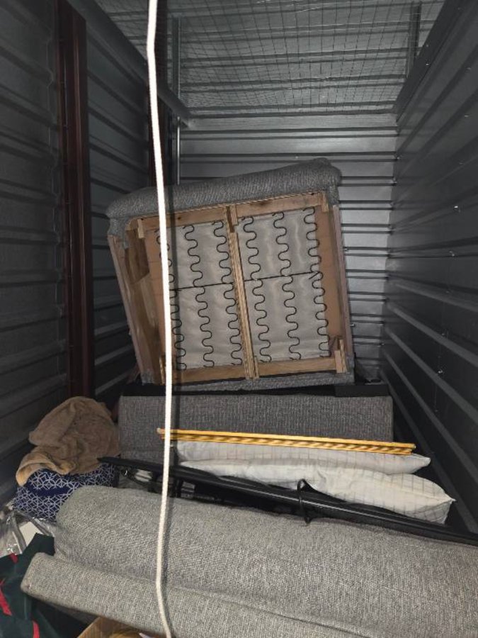 5 x 9 storage unit in Chesapeake, VA