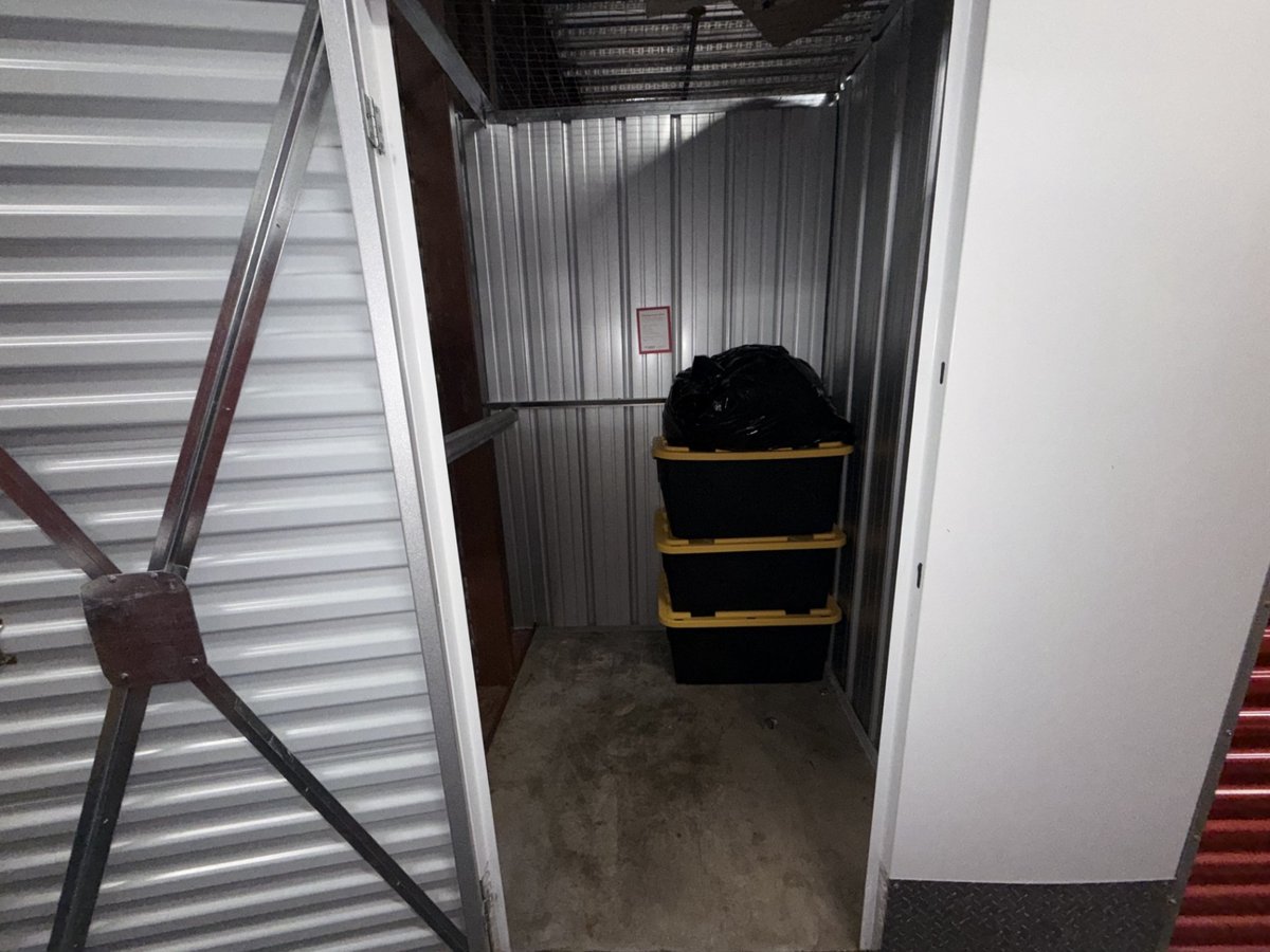 5 x 5 storage unit in Brooklyn, NY