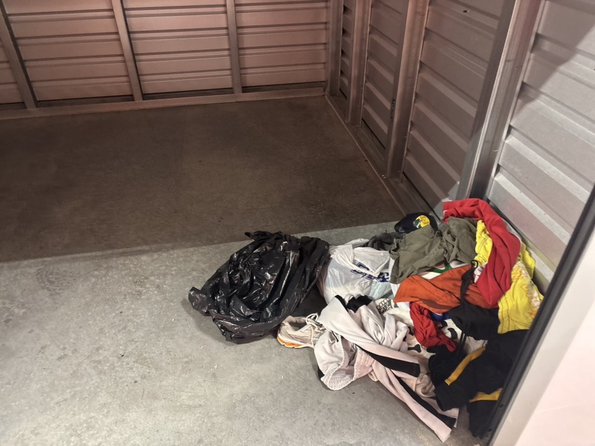 10 x 10 storage unit in St Louis, MO