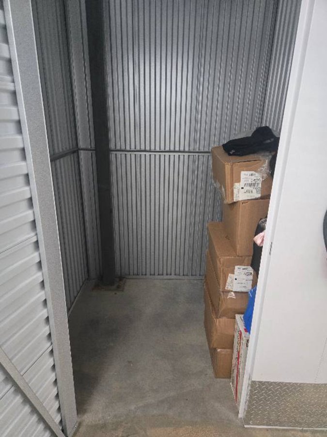 5 x 5 storage unit in Lexington, KY
