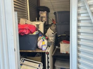 5 x 10 storage unit in Marietta, GA
