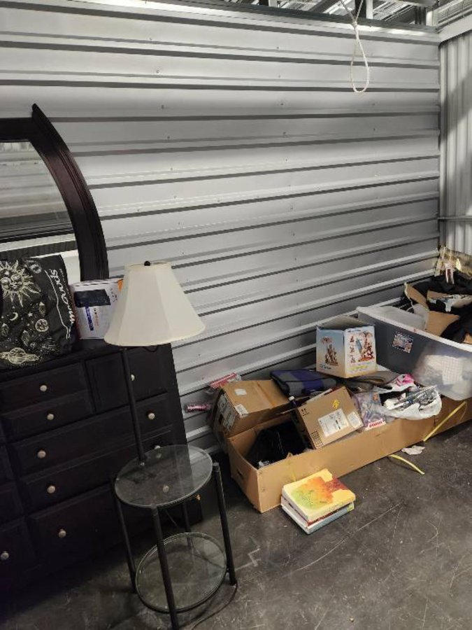 5 x 15 storage unit in Wildomar, CA