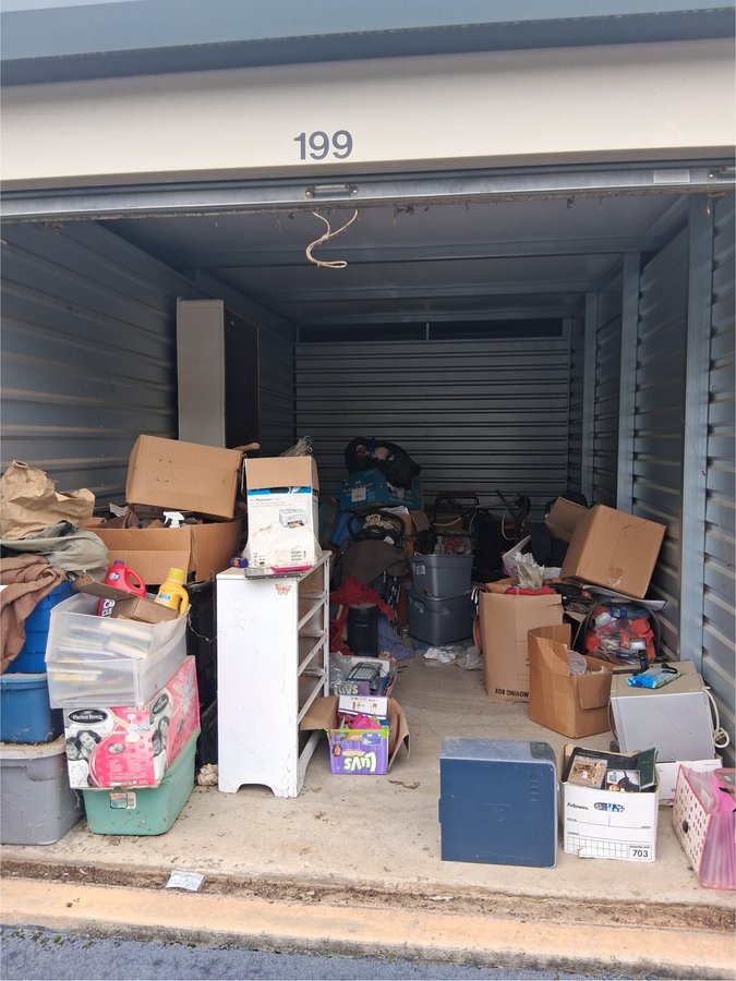 10 x 20 storage unit in Locust Grove, GA