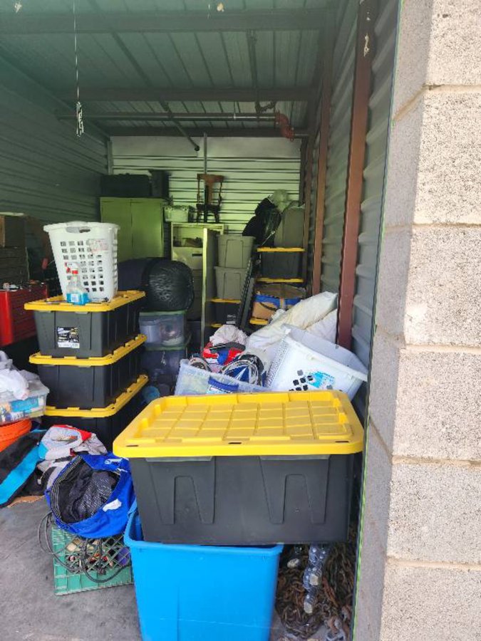 10 x 20 storage unit in Rocklin, CA
