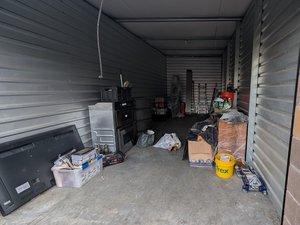 10 x 25 storage unit in Tacoma, WA